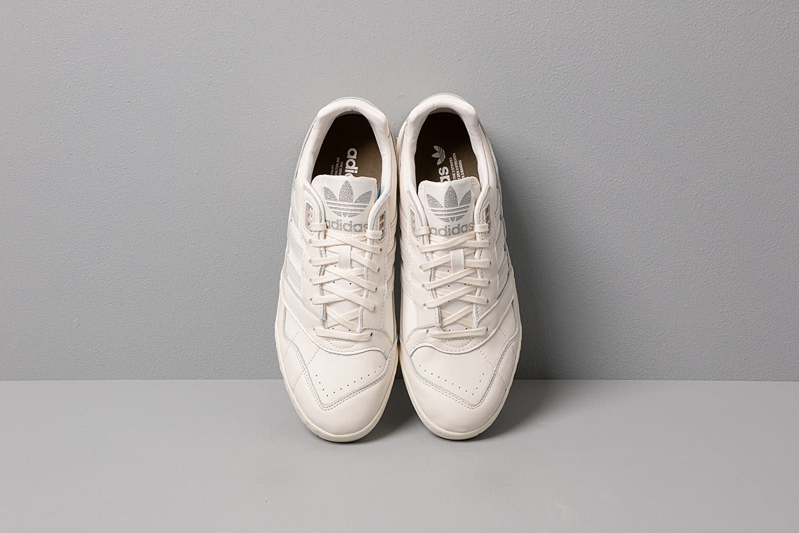 Women s shoes adidas A.R. Trainer W Off White Raw White Ecru Tint Footshop