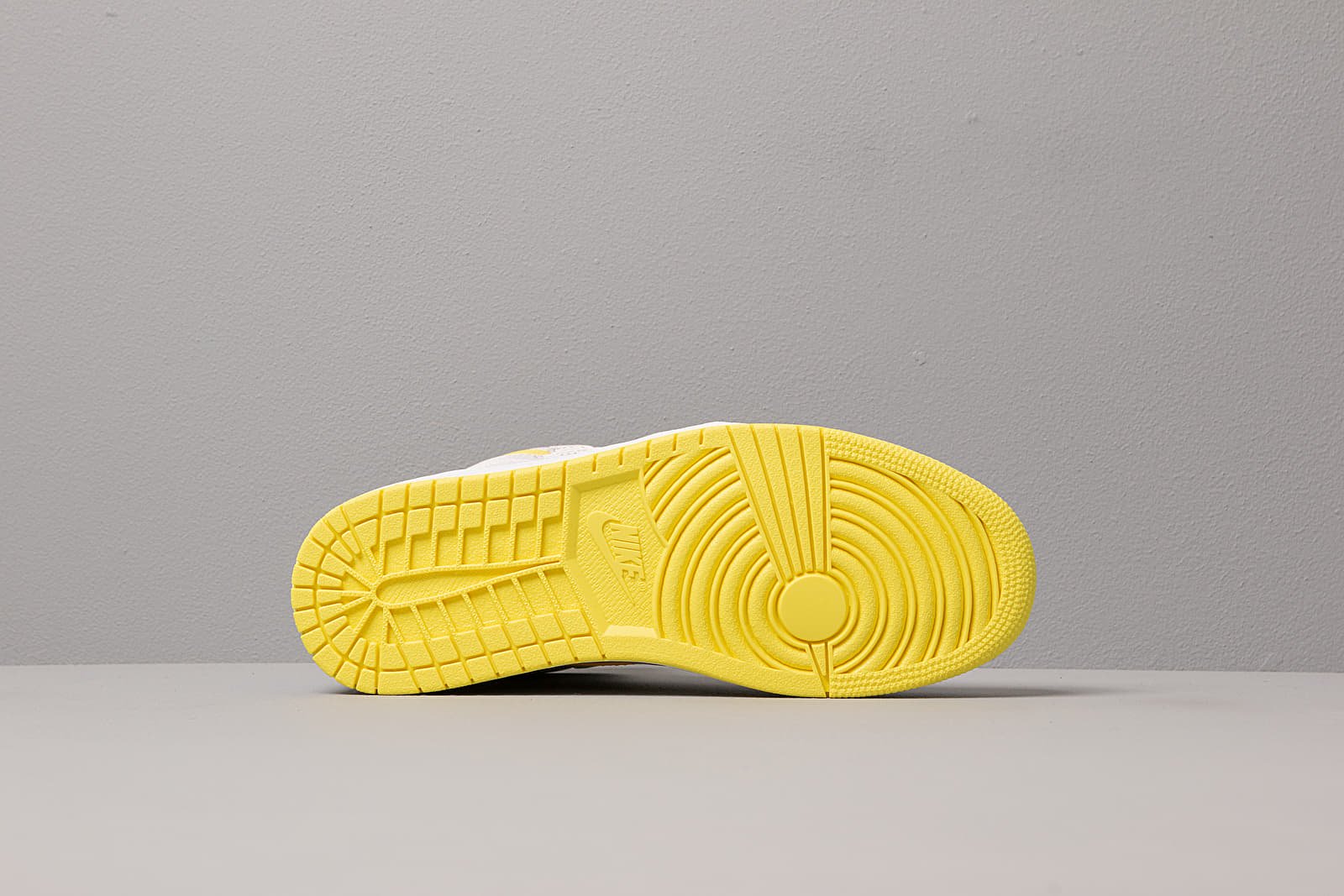 Zapatillas Hombre Air Jordan 1 Retro High Og White/ Dynamic Yellow-Black