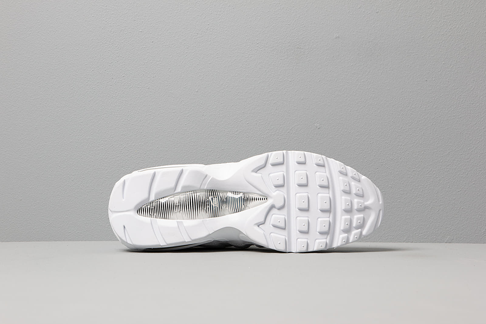 Încălțăminte și sneakerși pentru bărbați Nike Air Max 95 Essential White/ White-Pure Platinum-Reflect Silver