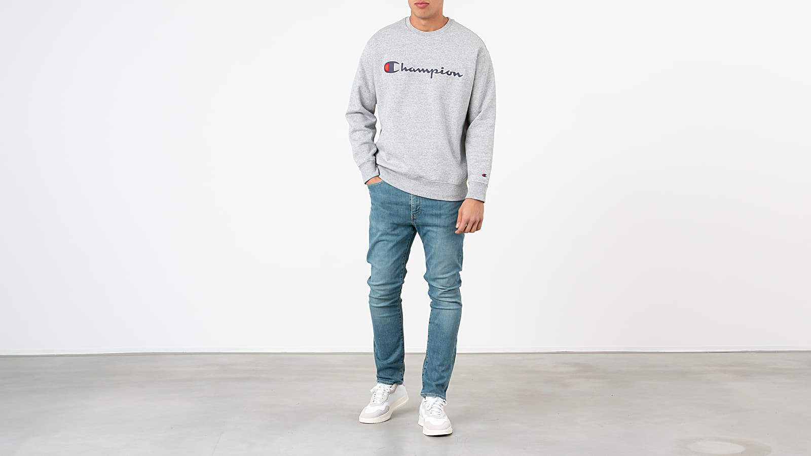 Hoodies and sweatshirts Champion Crewneck Grey Footshop