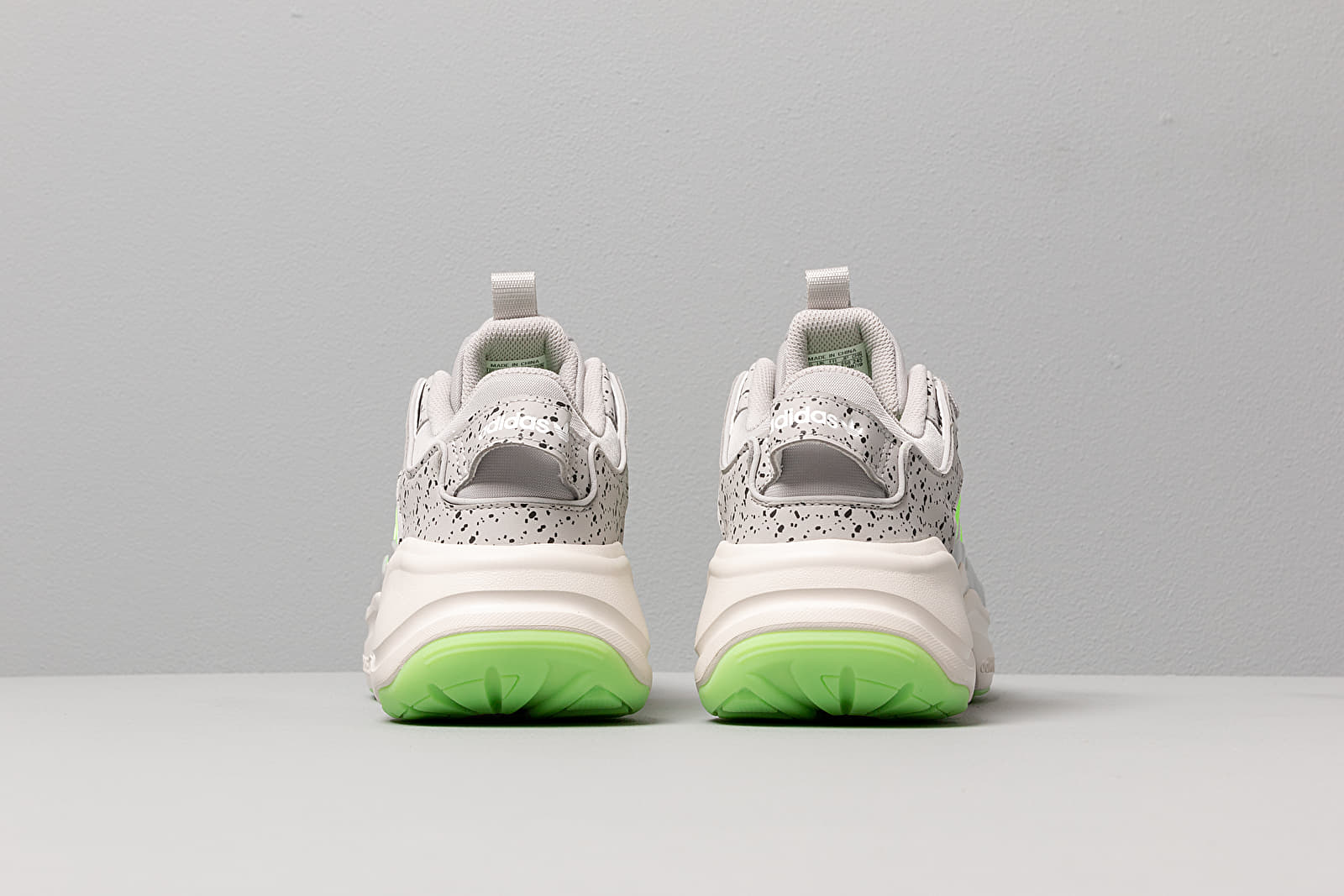 Scarpe donna adidas Magmur Runner W Grey Two/ Semi Green/ Raw White