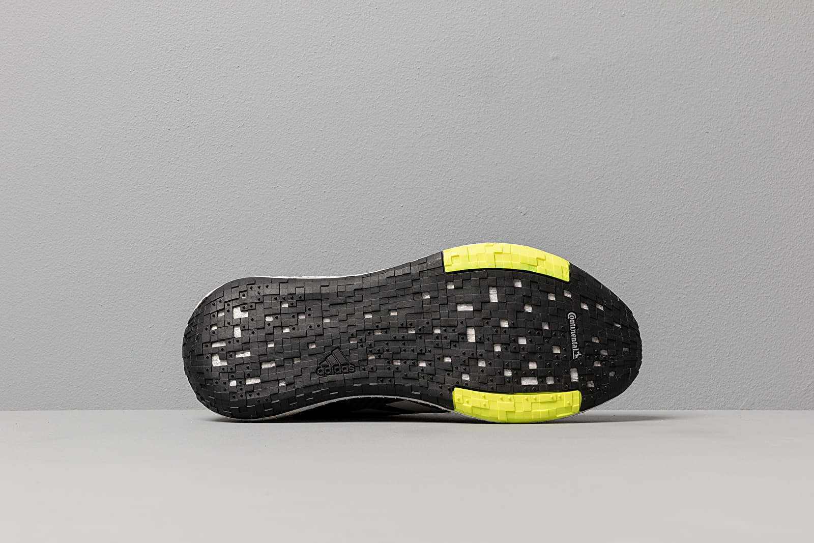 Men's shoes adidas PulseBOOST HD WINTER Core Black/ Grey Two/ Semi Yellow