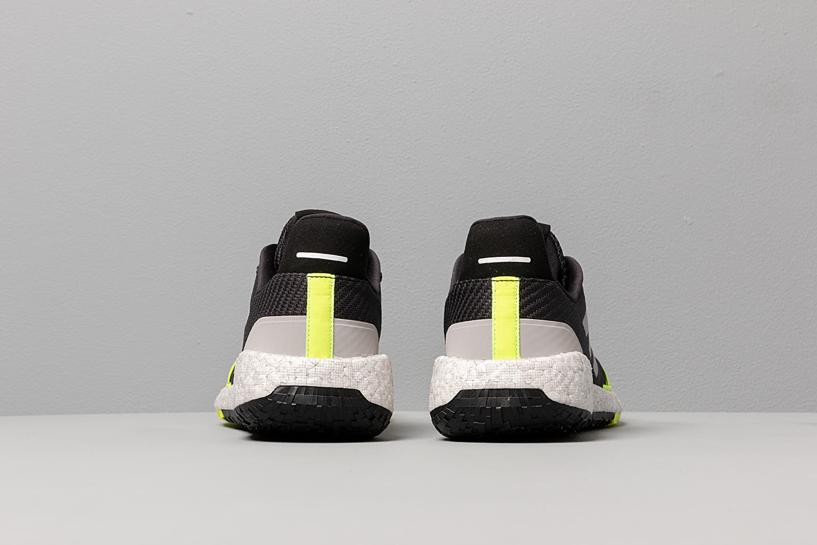 Men's shoes adidas PulseBOOST HD WINTER Core Black/ Grey Two/ Semi Yellow