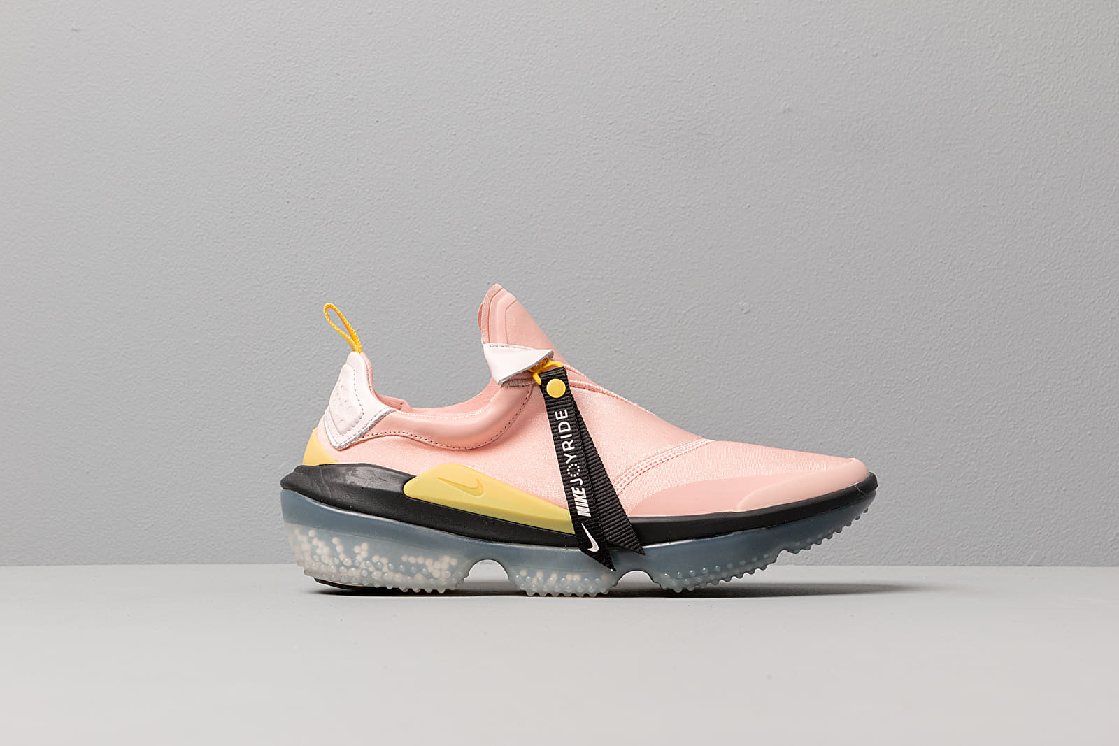 Moteriška avalynė Nike W Joyride Optik Coral Stardust/ Chrome Yellow