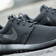 Black nike roshe shoes online