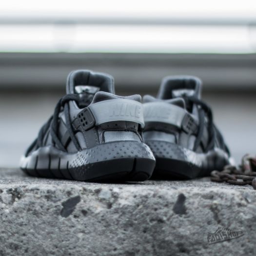 Nike huarache nm hombre on sale plata