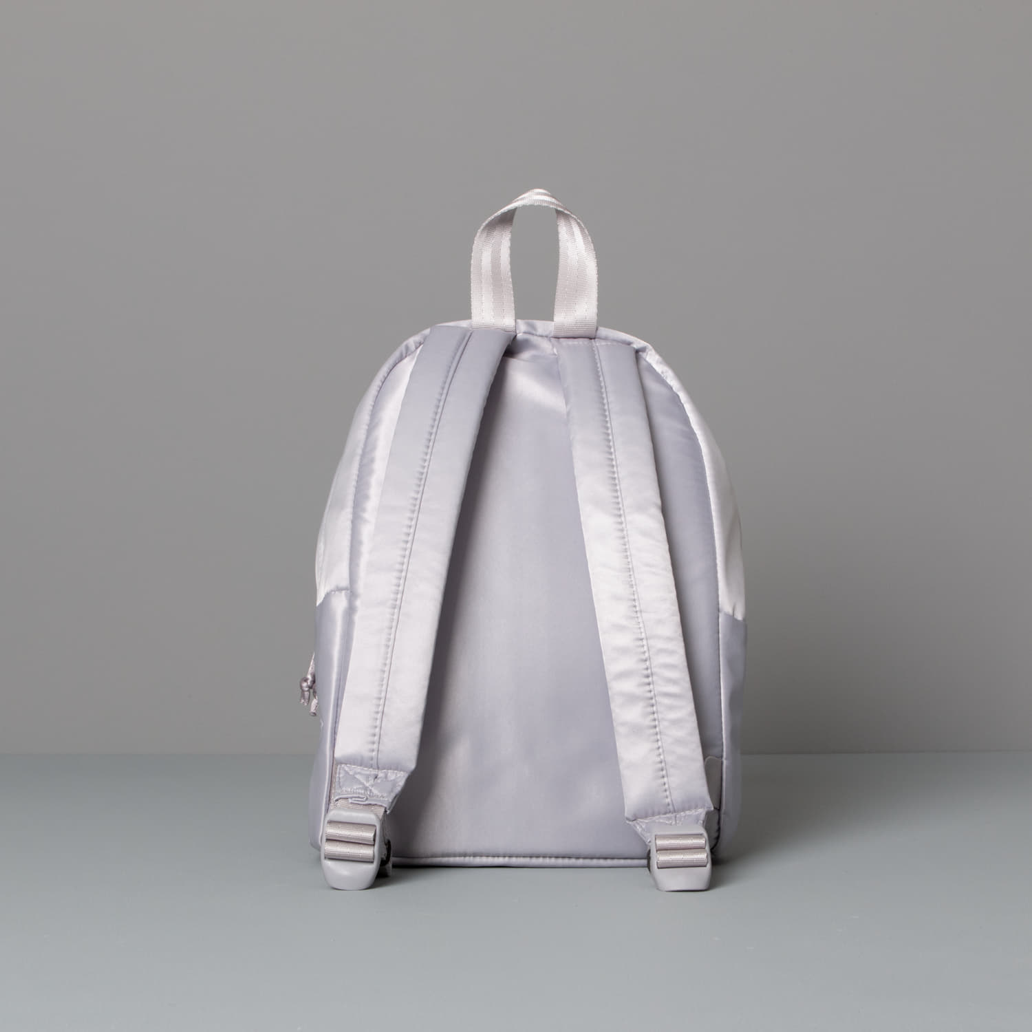Eastpak metallic silver store