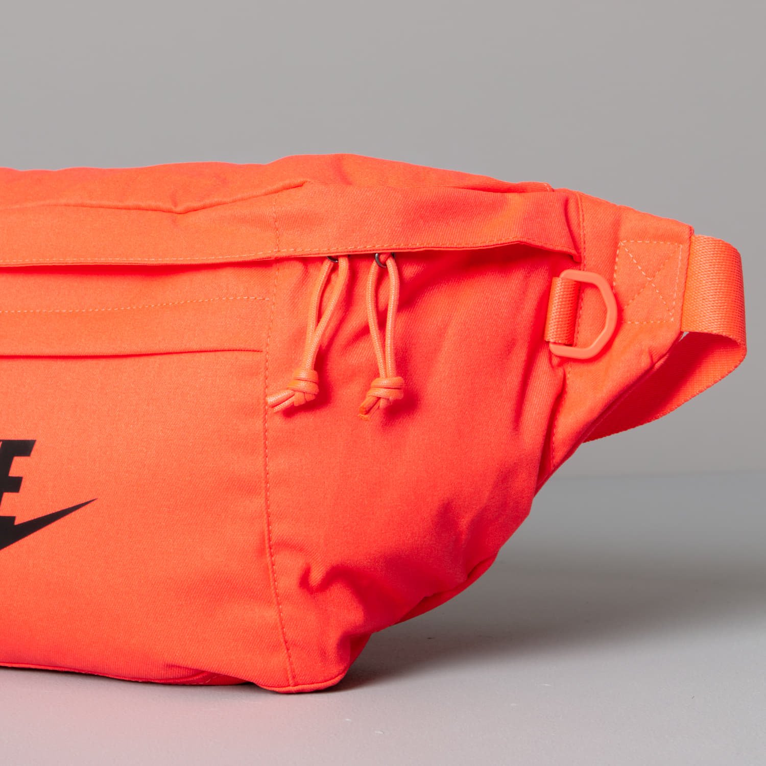 Hip nahrbtniki Nike Sportswear Tech Hip Pack Bright Crimson/ Bright Crimson/ Black