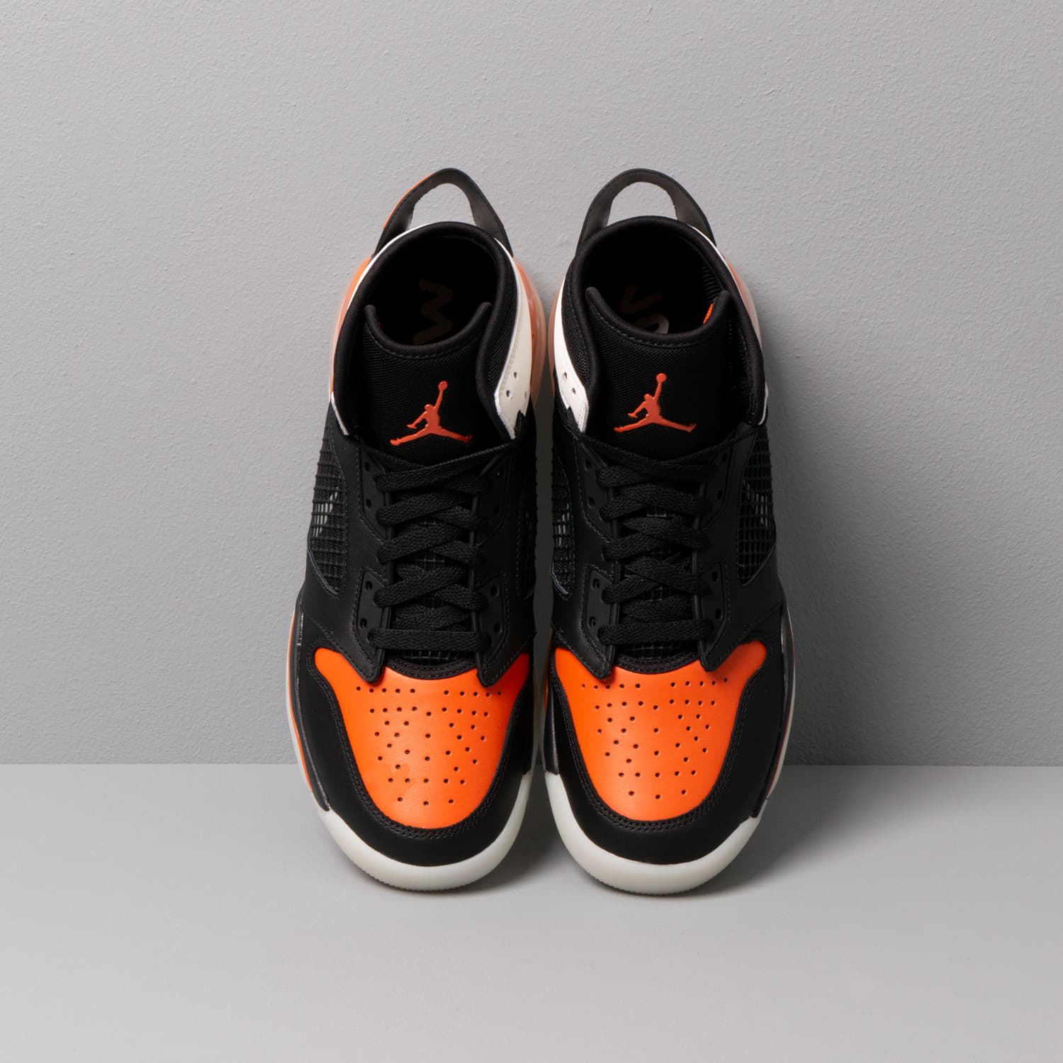 Zapatillas Hombre Jordan Mars 270 Black/ Reflect Silver-Starfish-Sail