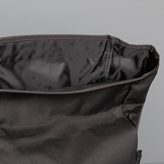 Nixon swamis top