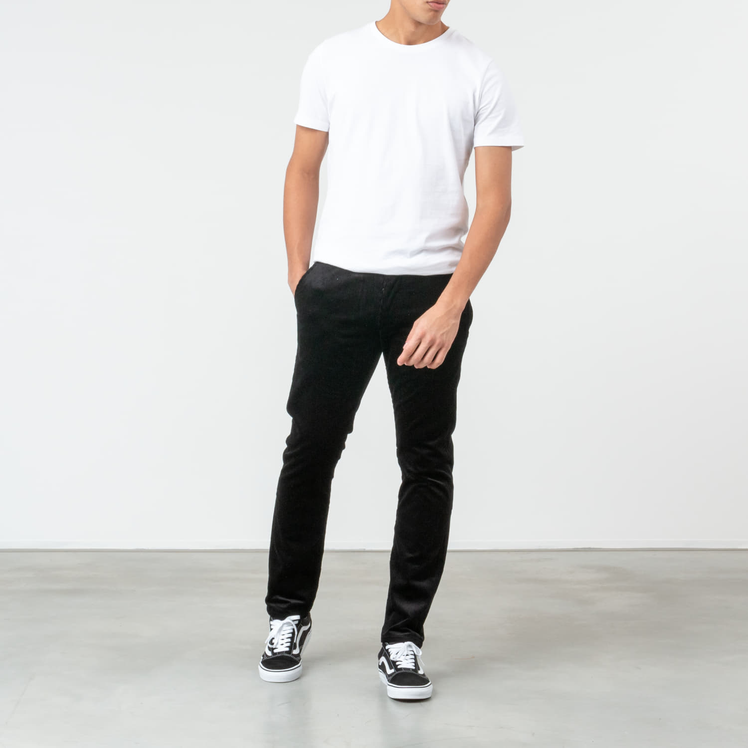 Pantaloni MAISON KITSUNÉ Chino Parfait Pants Black