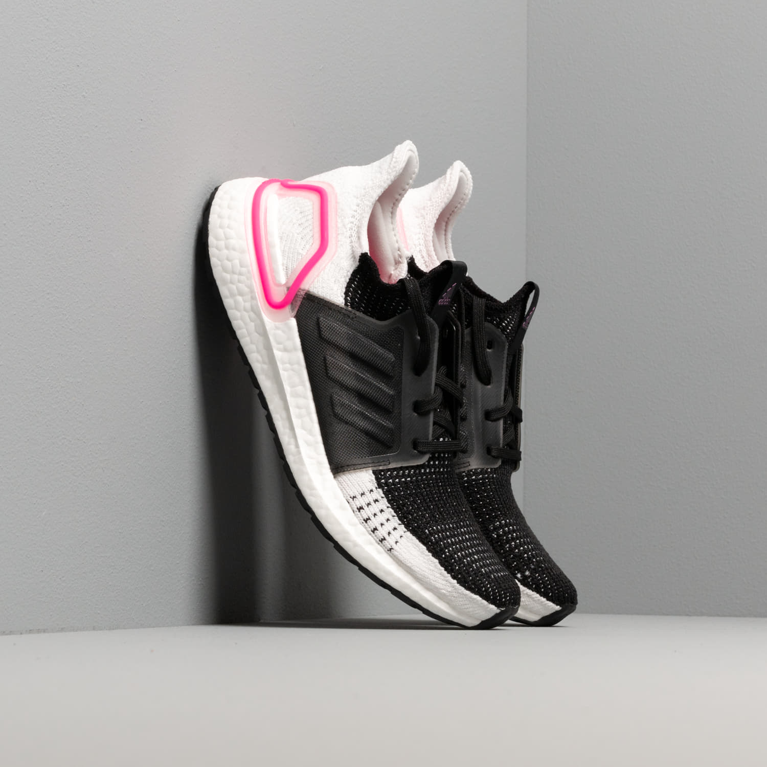 Дамски кецове и обувки adidas UltraBOOST 19 W Core Black/ Core Black/ Ftw White
