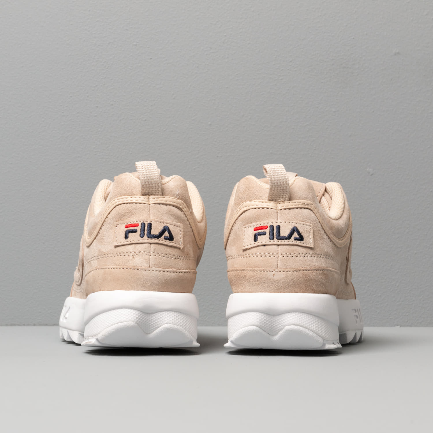 Fila disruptor s low beige hotsell