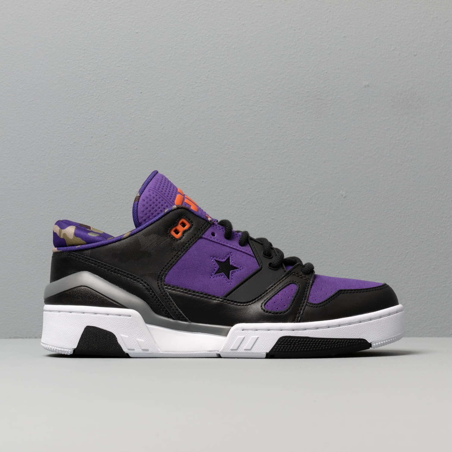 Purple shop camo converse