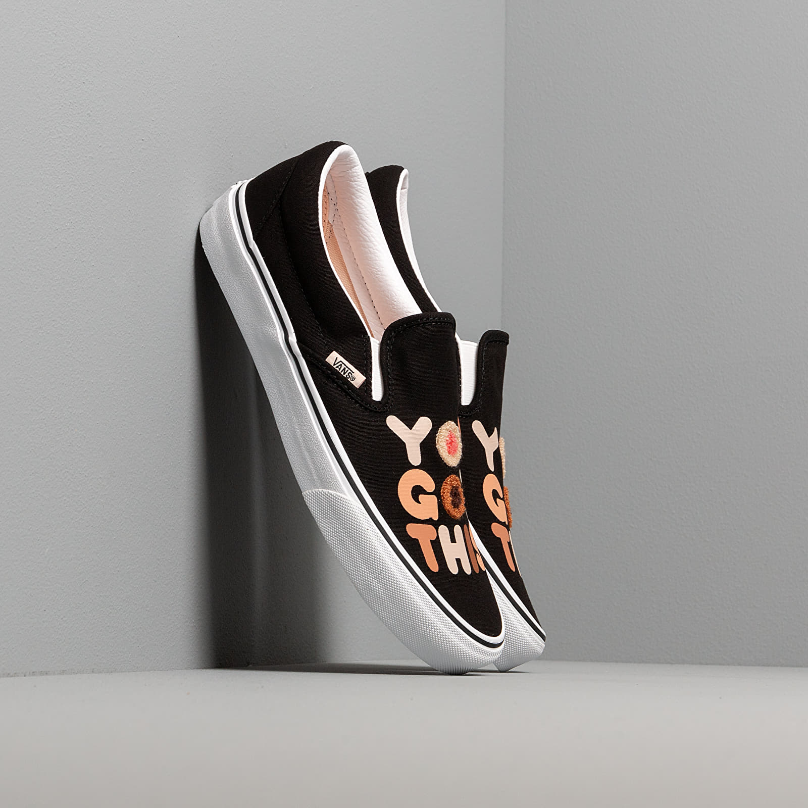 Pánske tenisky a topánky Vans Breast Cancer Awareness Classic Slip-On You Got This/ True White