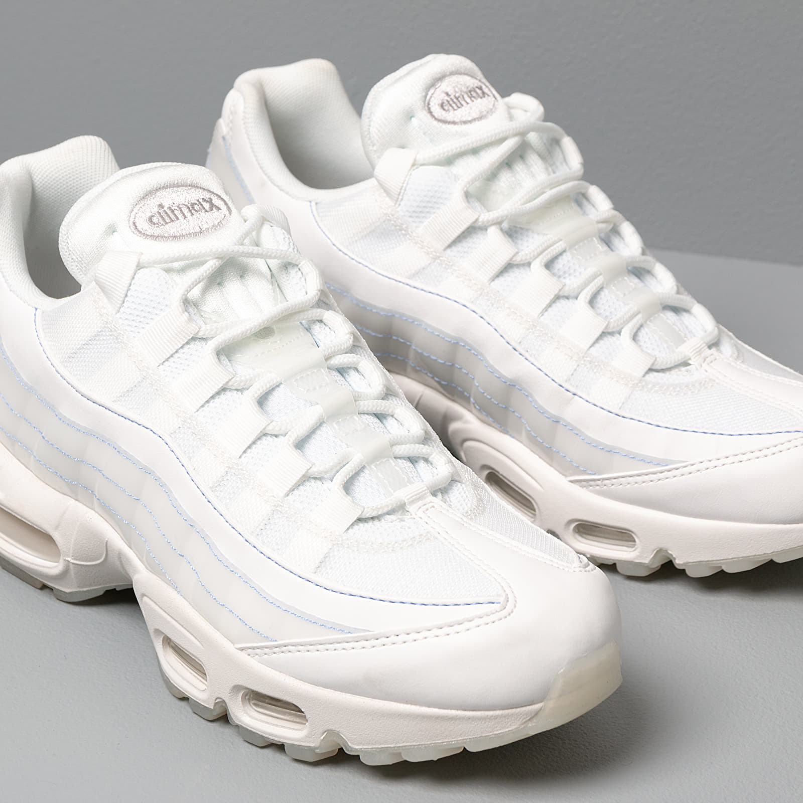 Nike wmns air max 95 se summit best sale white