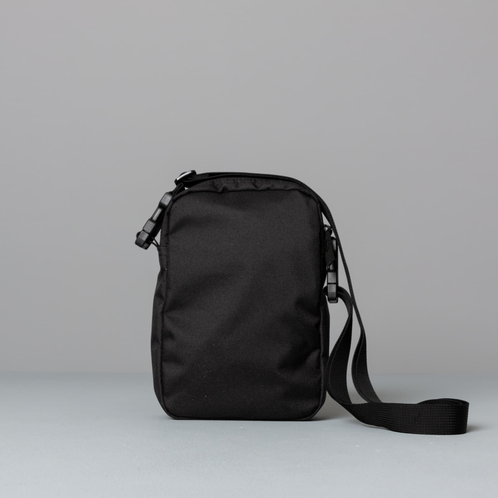 Crossbody bags Nike Sportswear Heritage Shoulder Bag Black/ White