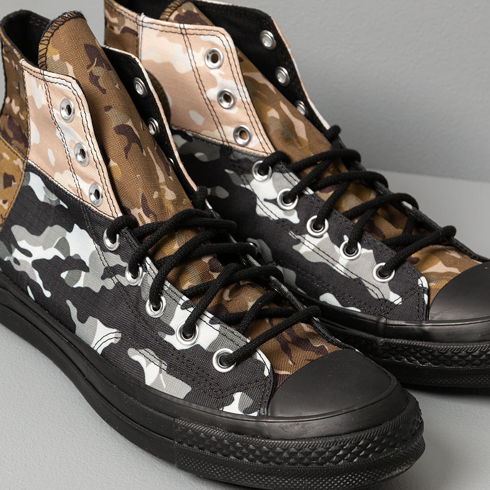 Chuck 7 camo clearance
