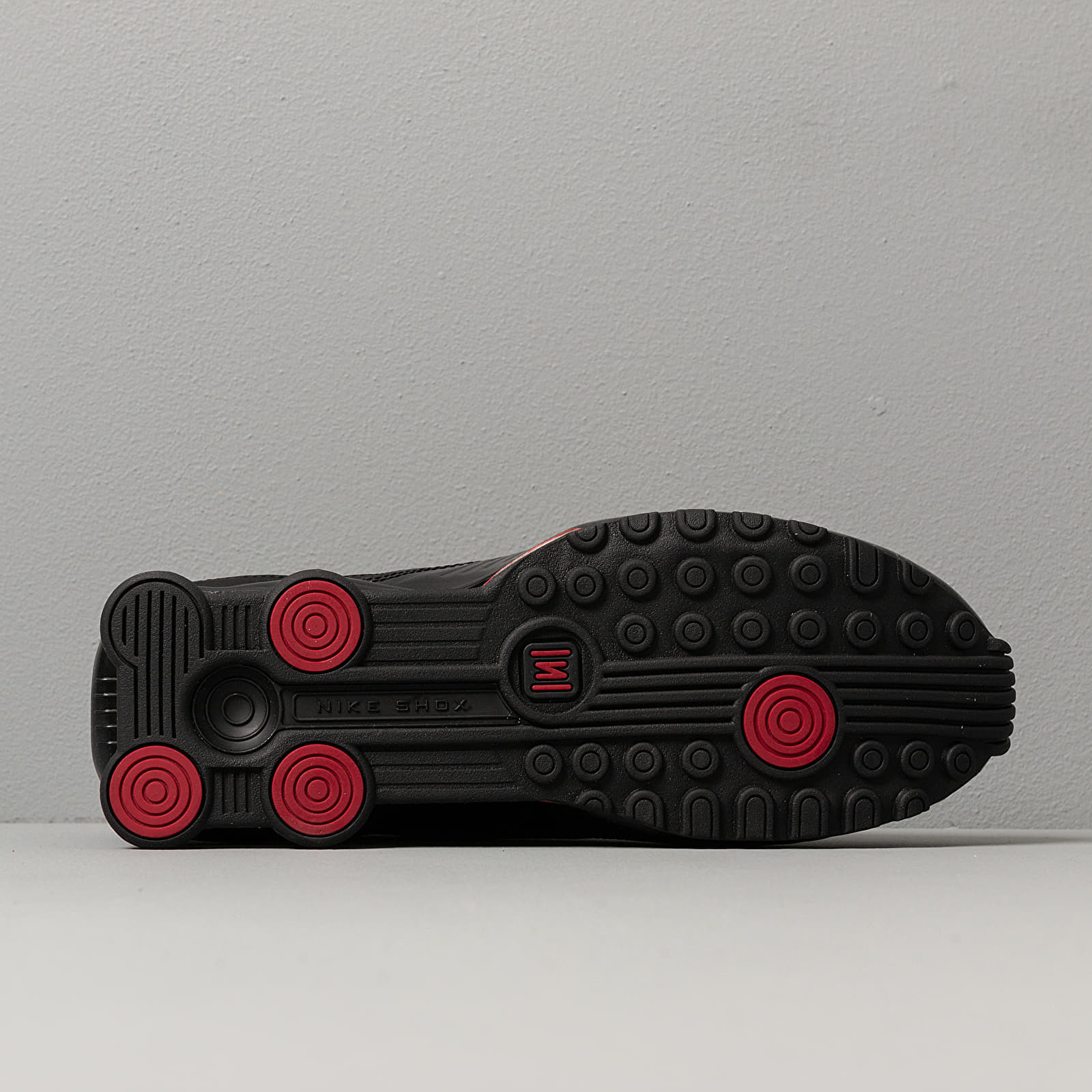 Women's shoes Nike W Shox Enigma Black/ Anthracite-Cargo Khaki-Gym Red