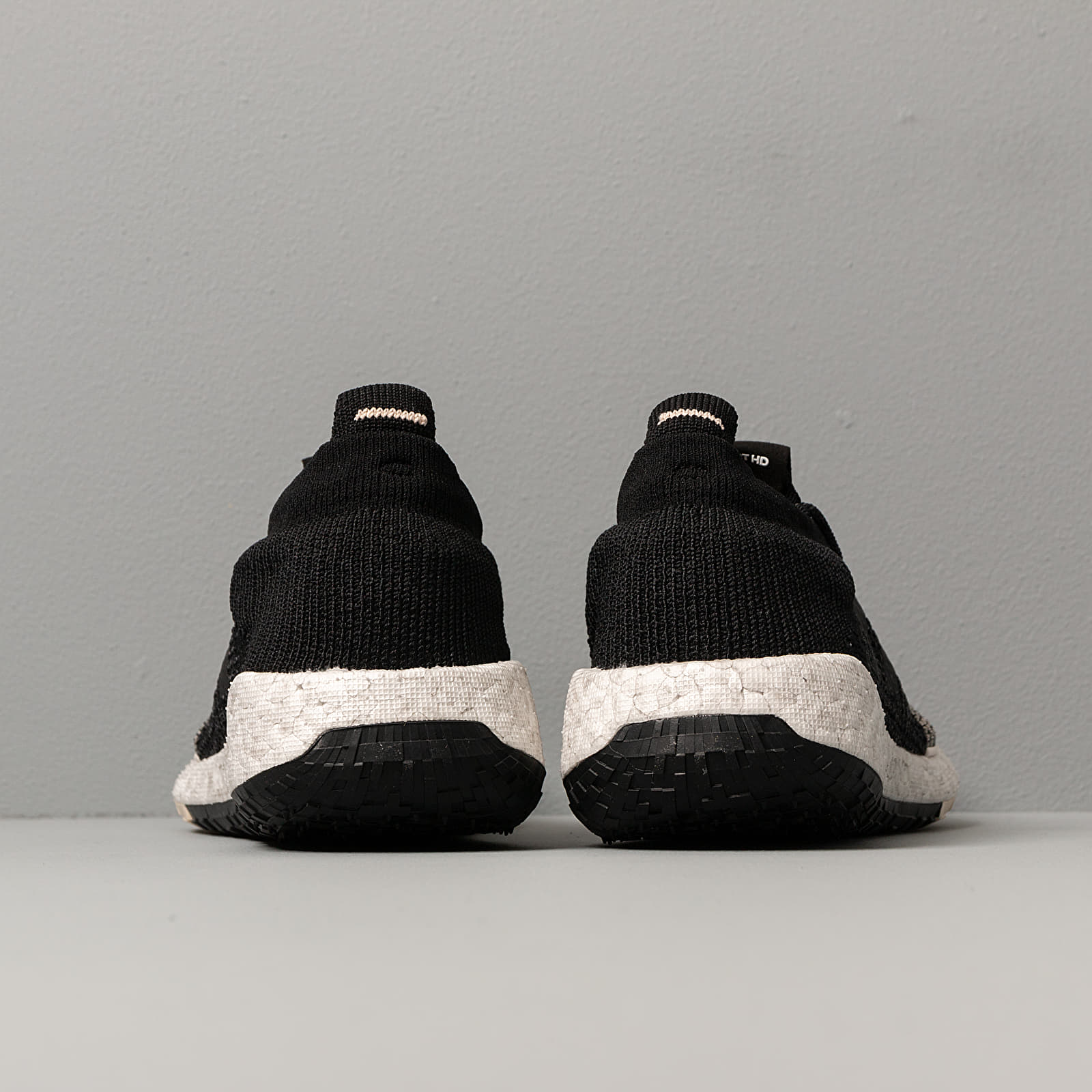 Zapatillas Hombre adidas PulseBOOST HD LTD m Core Black/ Core Black/ Linen