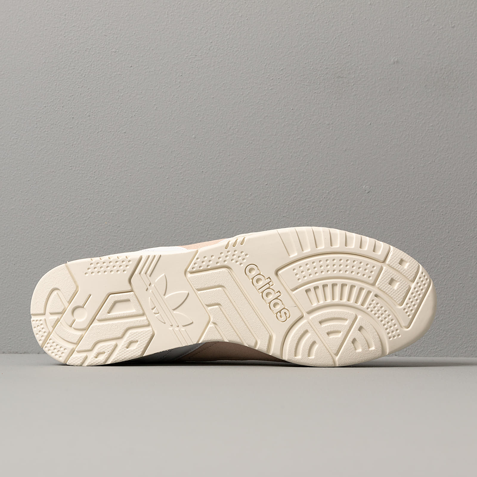 Men's shoes adidas A.R. Trainer Ftwr White/ Linen/ Off White