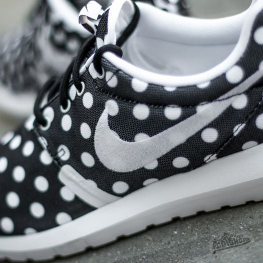 Black and white polka dot nike shoes hot sale