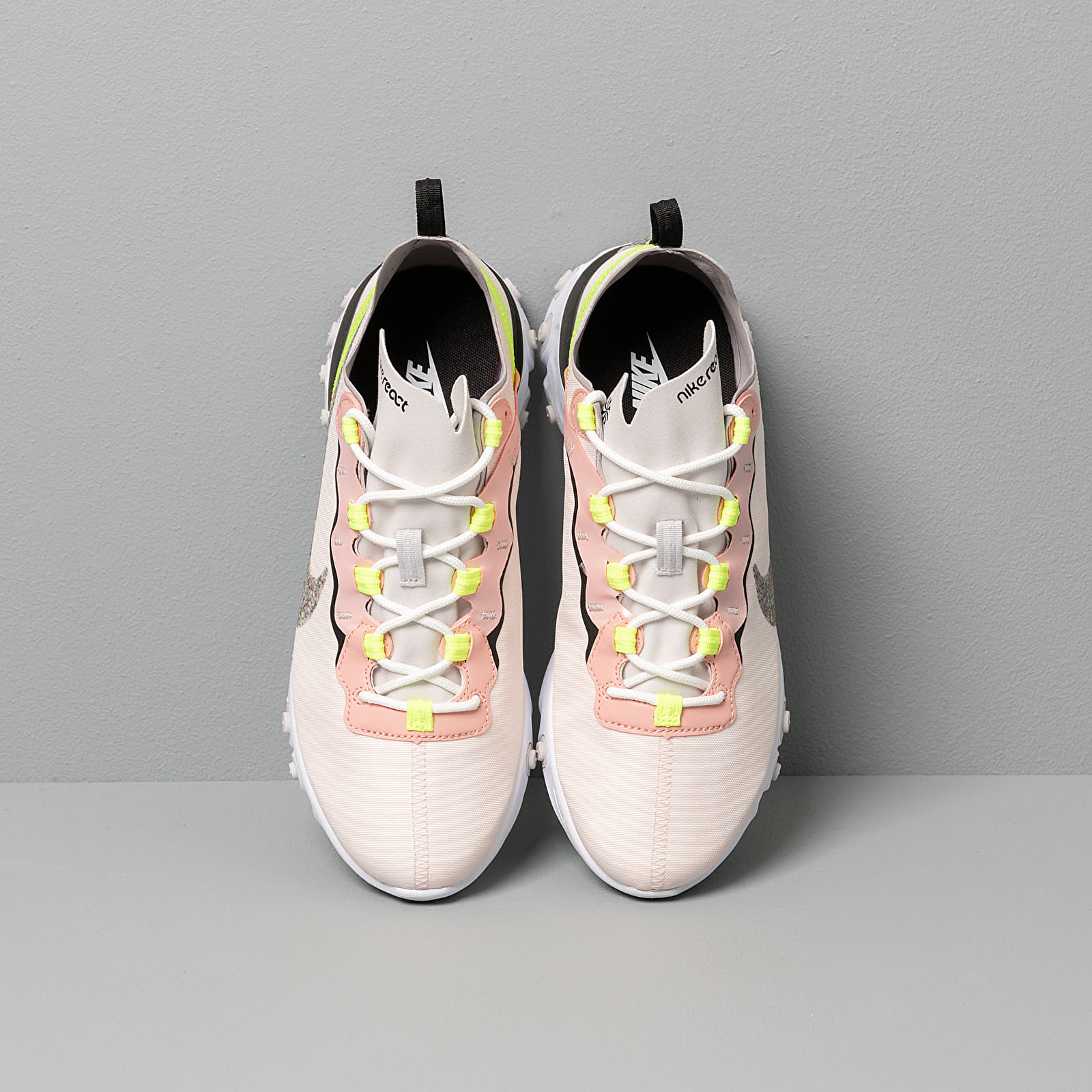 Women s shoes Nike W React Element 55 Premium Light Soft Pink Atmosphere Grey Black Footshop