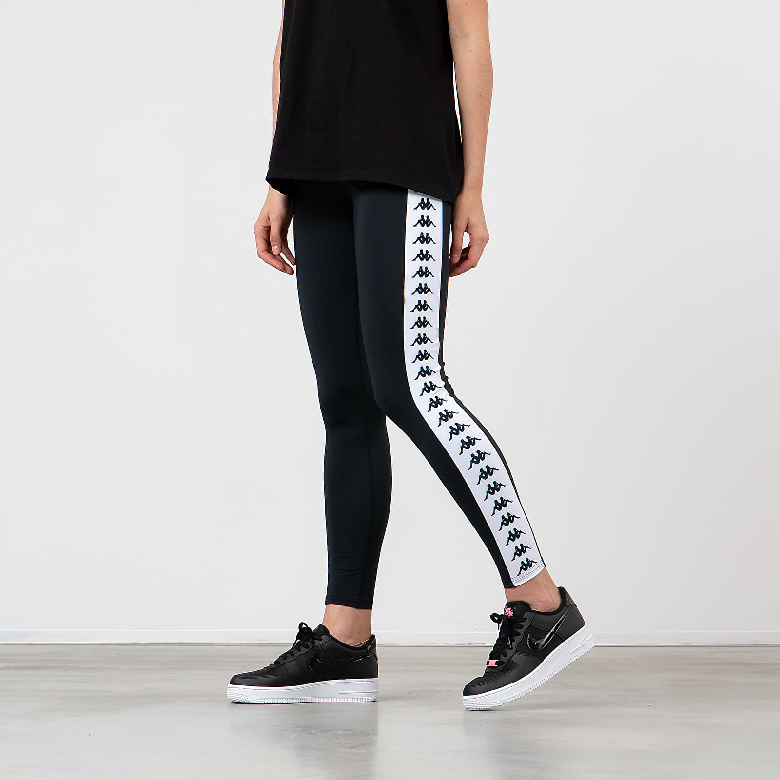 Pants and jeans Kappa Aport Trousers Black/ White
