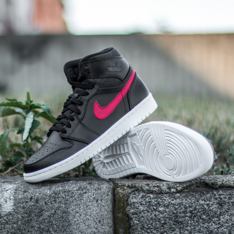 Herren Sneaker und Schuhe Air Jordan 1 Retro High Black/ Gym Red-Black-White