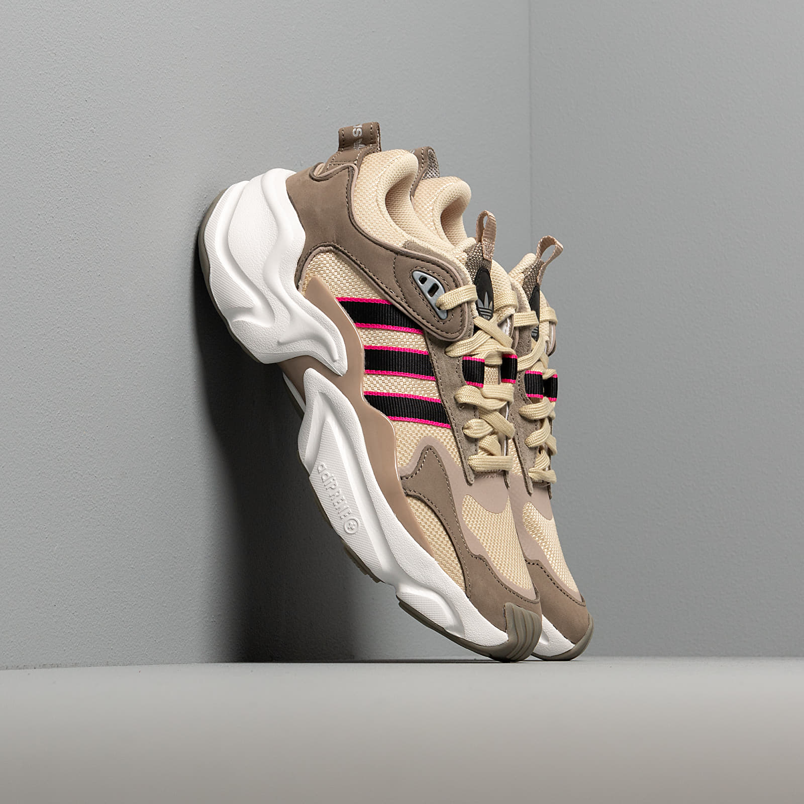 magmur runner shoes black