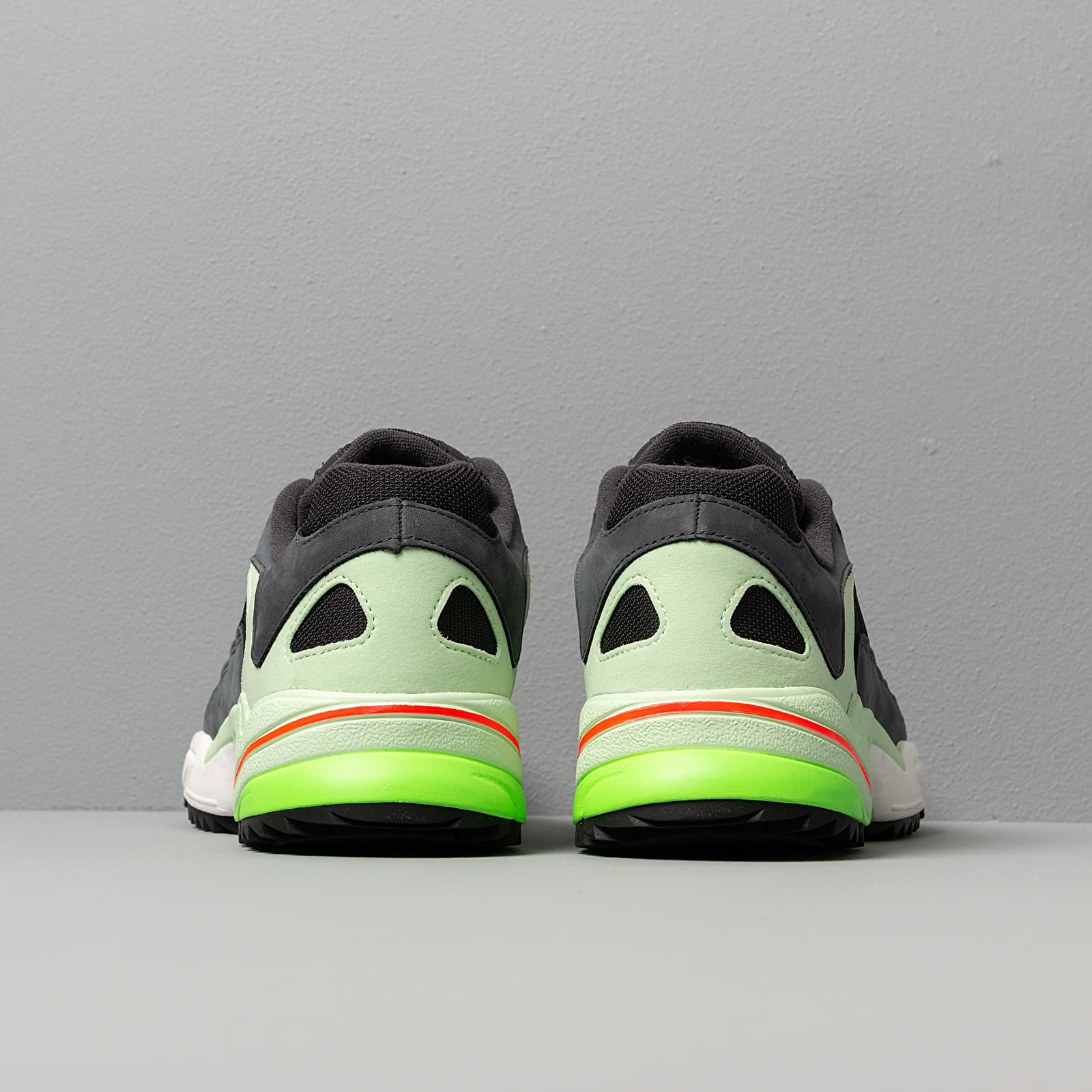 Men's shoes adidas Yung-1 Trail Carbon/ Core Black/ Glow Green