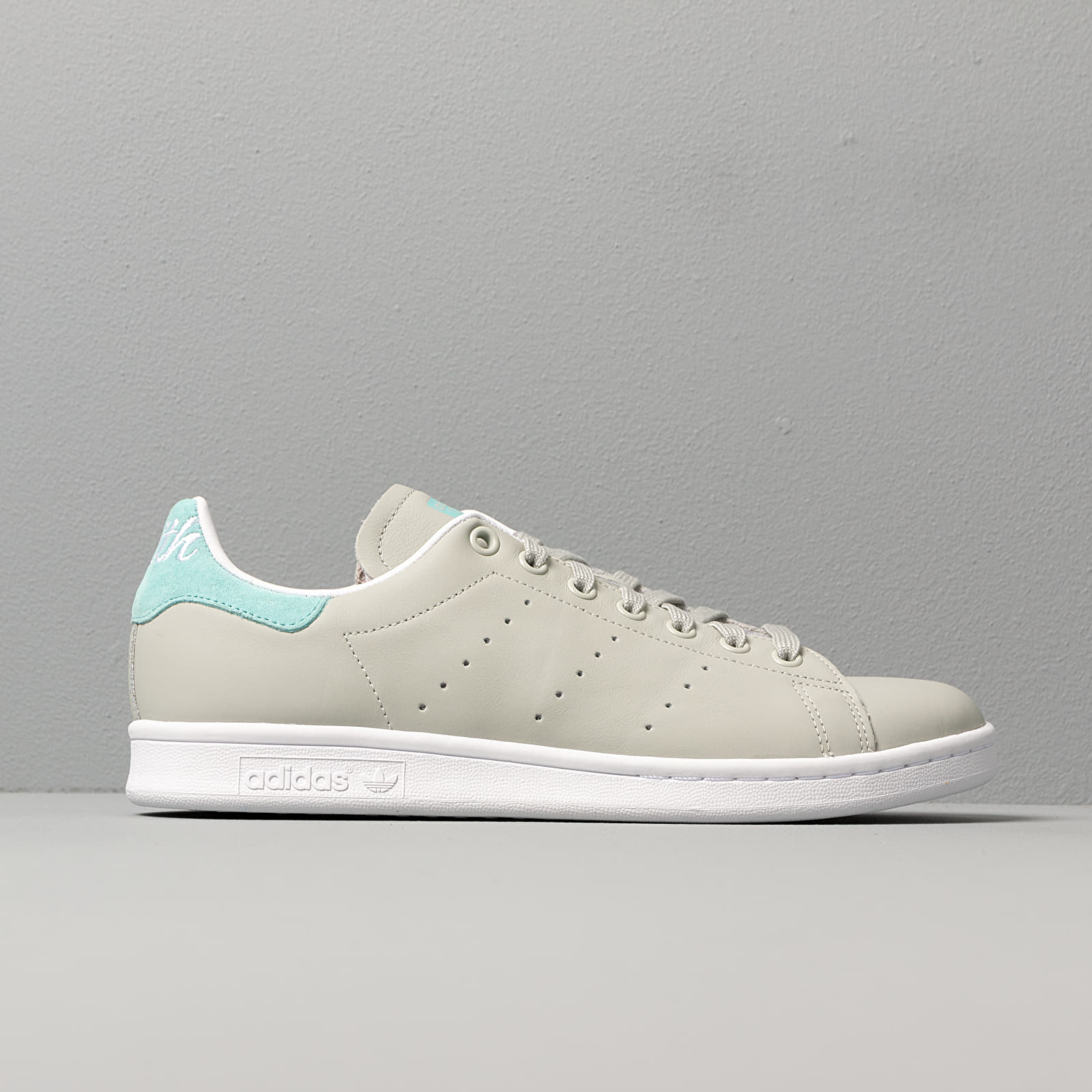 Stan smith silver mint sale