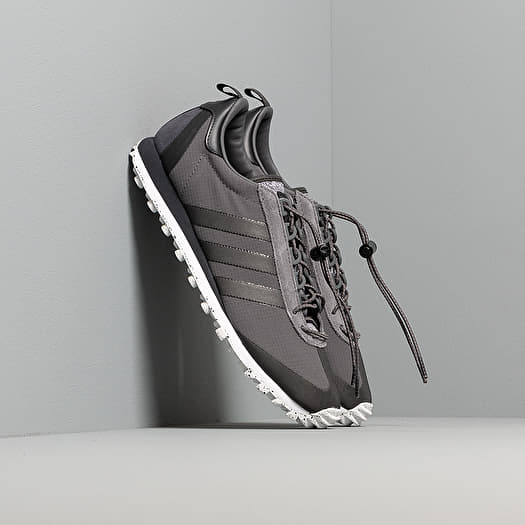 Adidas nite jogger og store