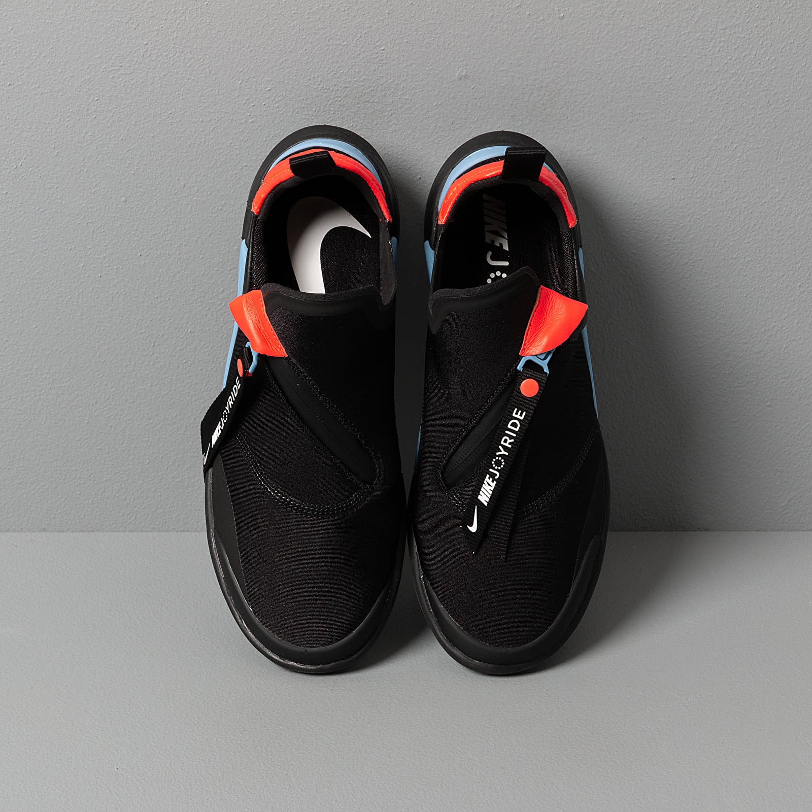 Moteriška avalynė Nike W Joyride Optik Black/ Light Blue-Bright Crimson