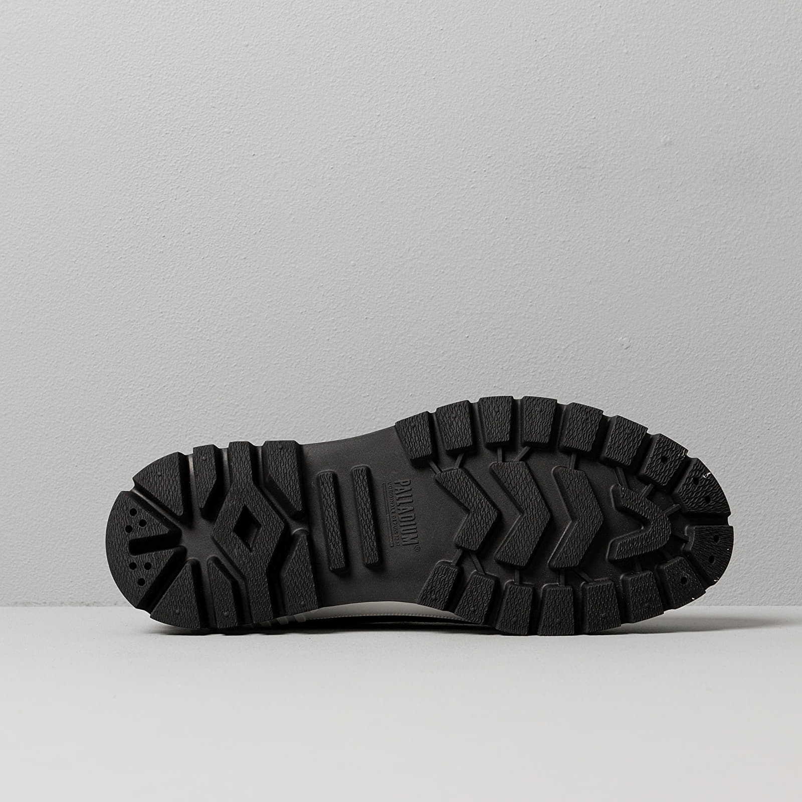 Мъжки кецове и обувки KENZO x Palladium Low top sneaker Black