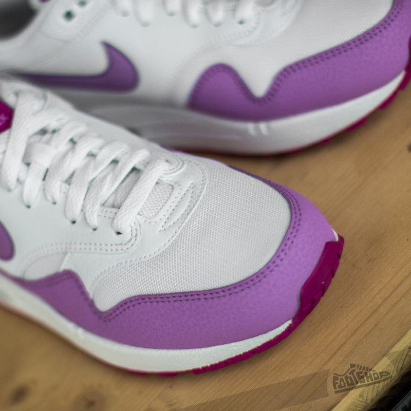 Women s shoes Nike Wmns Air Max 1 Essential White Fuchsia Glow