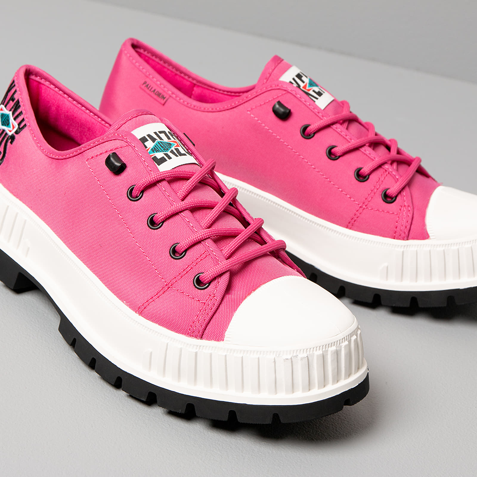 Dámske topánky a tenisky KENZO x Palladium Low top sneaker Deep Fuschia