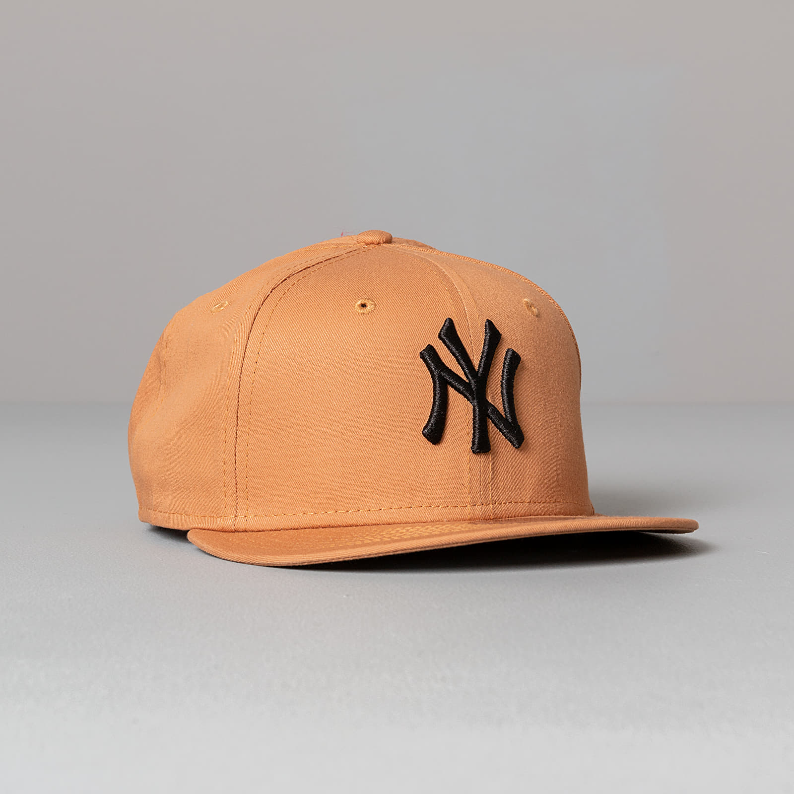 Czapki New Era 9Fifty MLB Essential New York Yankees Cap Caramel
