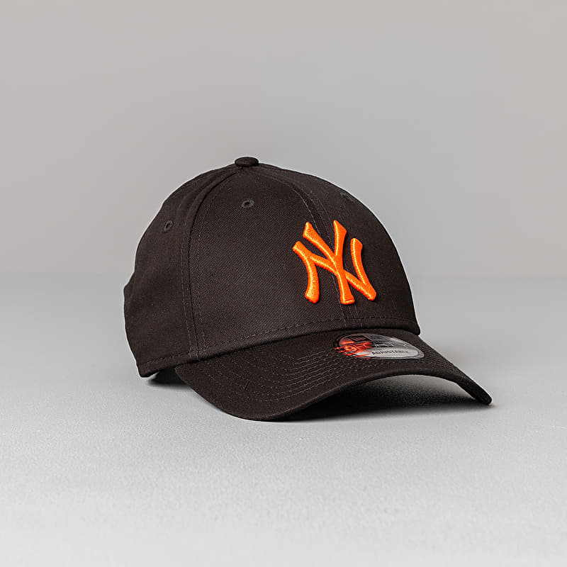 New Era 9Forty MLB League Essential New York Yankees Cap Black