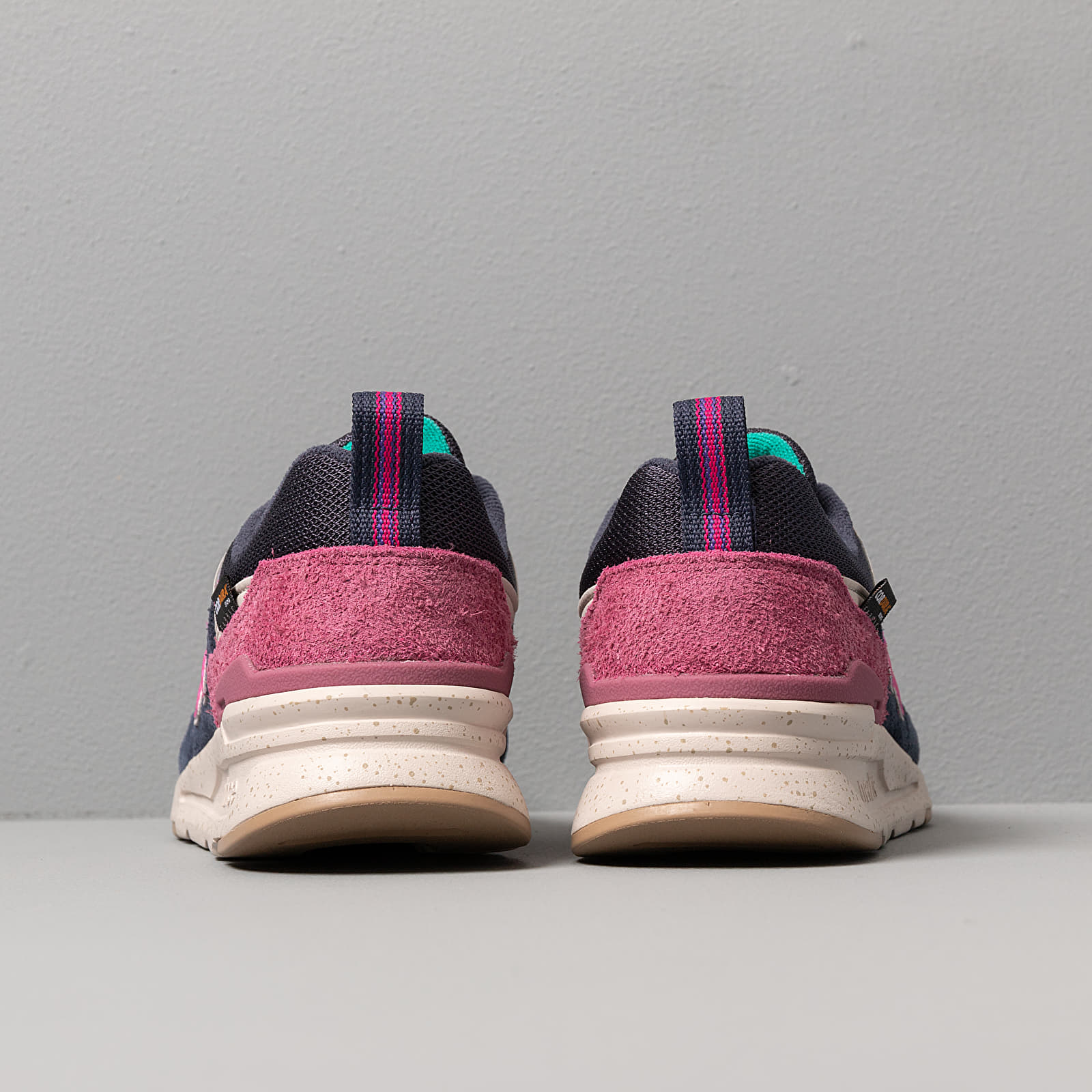 Γυναικεία παπούτσια New Balance 997 Navy/ Pink