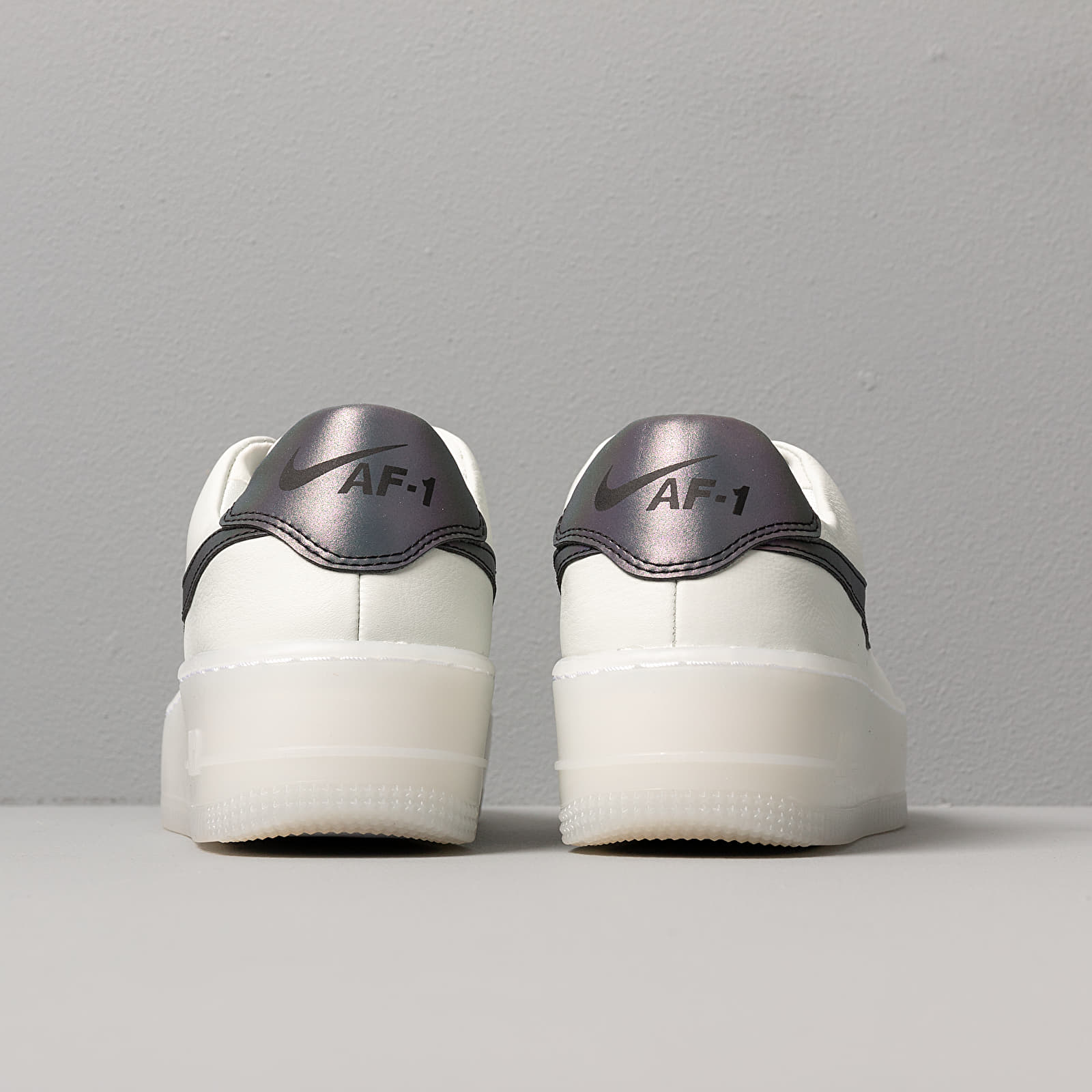 Női cipők Nike W Air Force 1 Sage Low LX Spruce Aura/ Blank-White