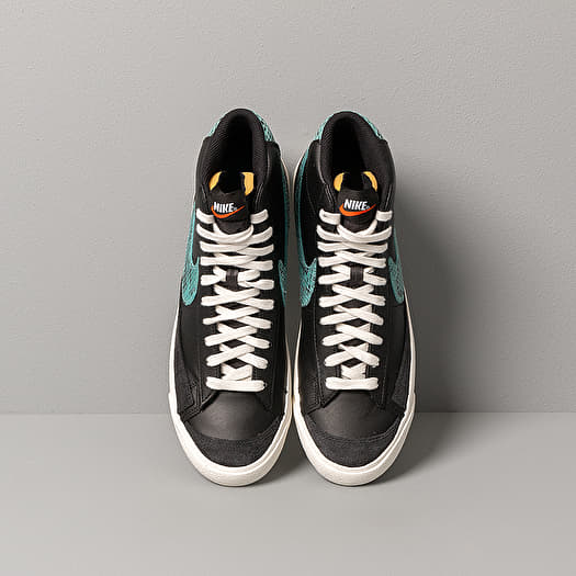 Nike blazer mid vintage 77 reptile top