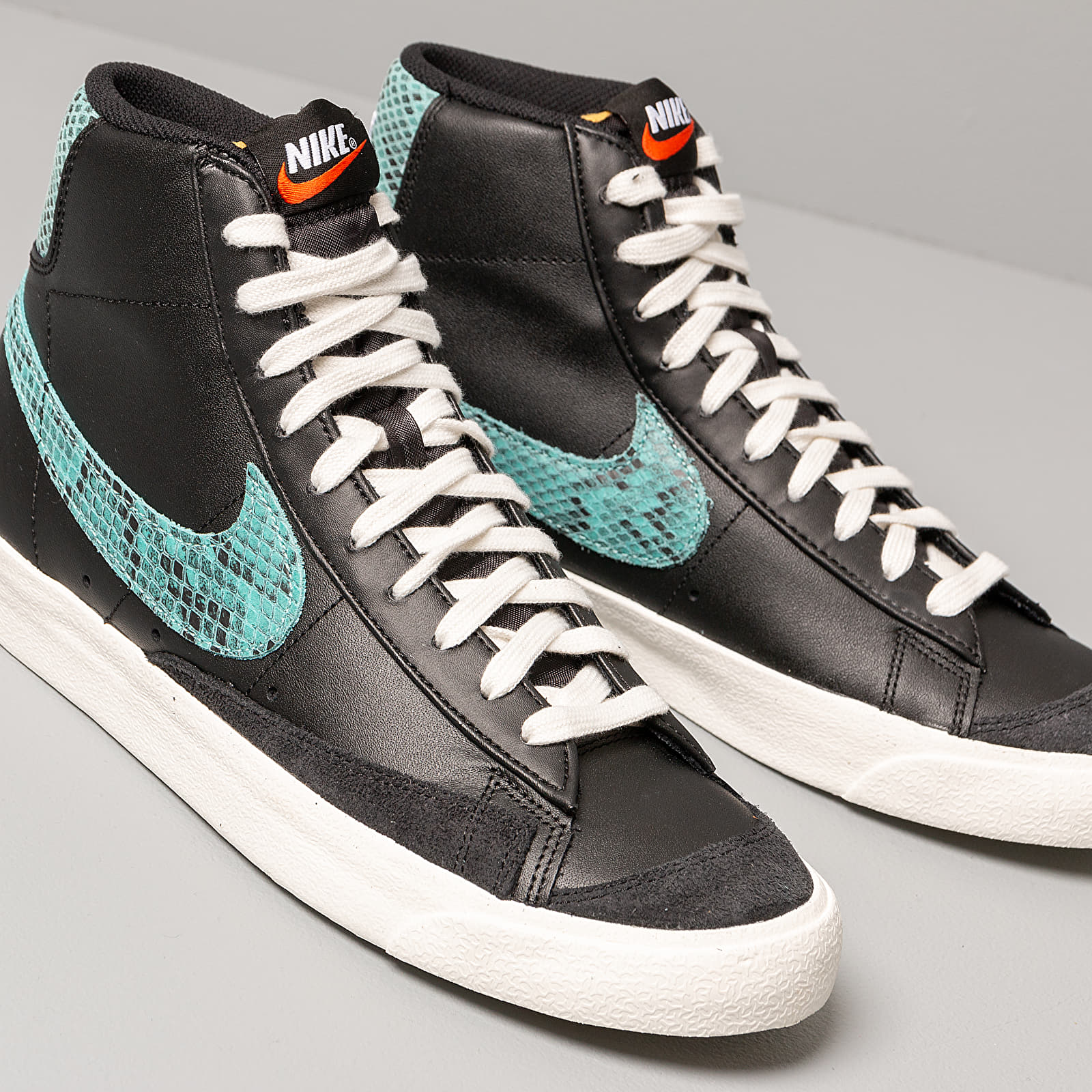 Men s shoes Nike Blazer Mid 77 Vintage We Reptile Black Light Aqua Sail Footshop