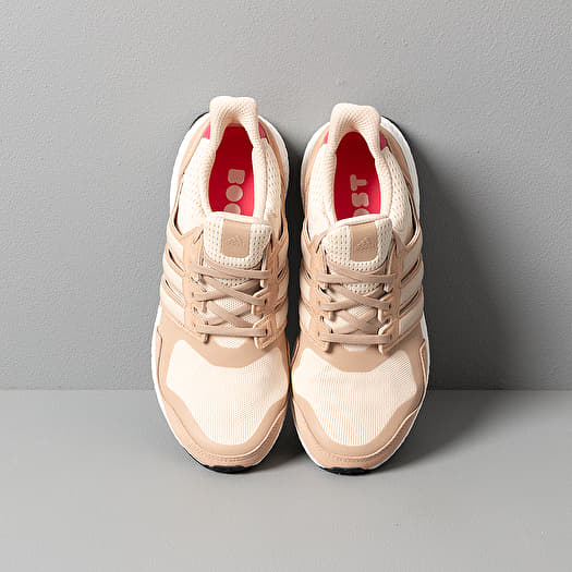 Pale pink ultra boost cheap