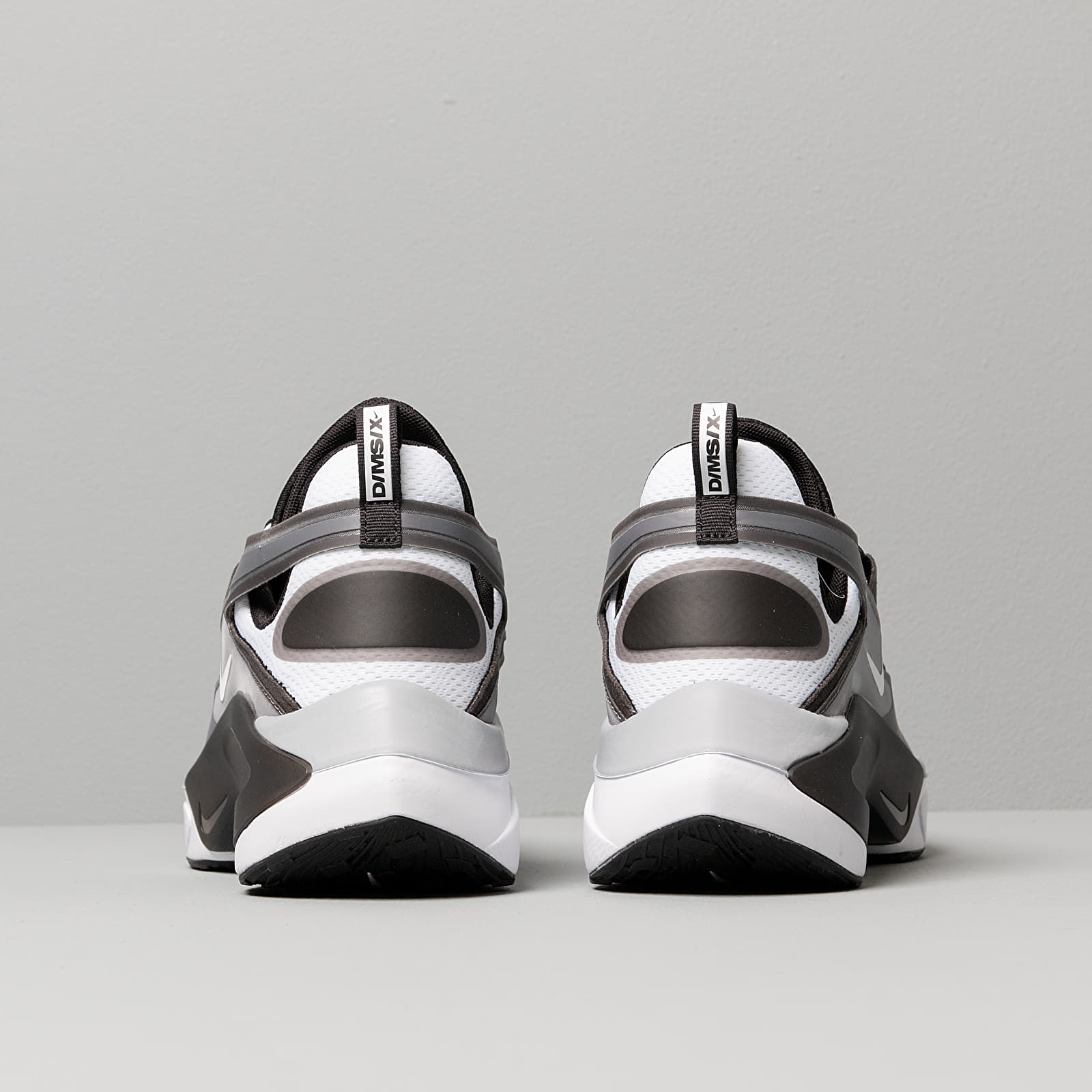 Zapatillas Hombre Nike Signal D/MS/X Black/ White-Football Grey-Pale Vanilla