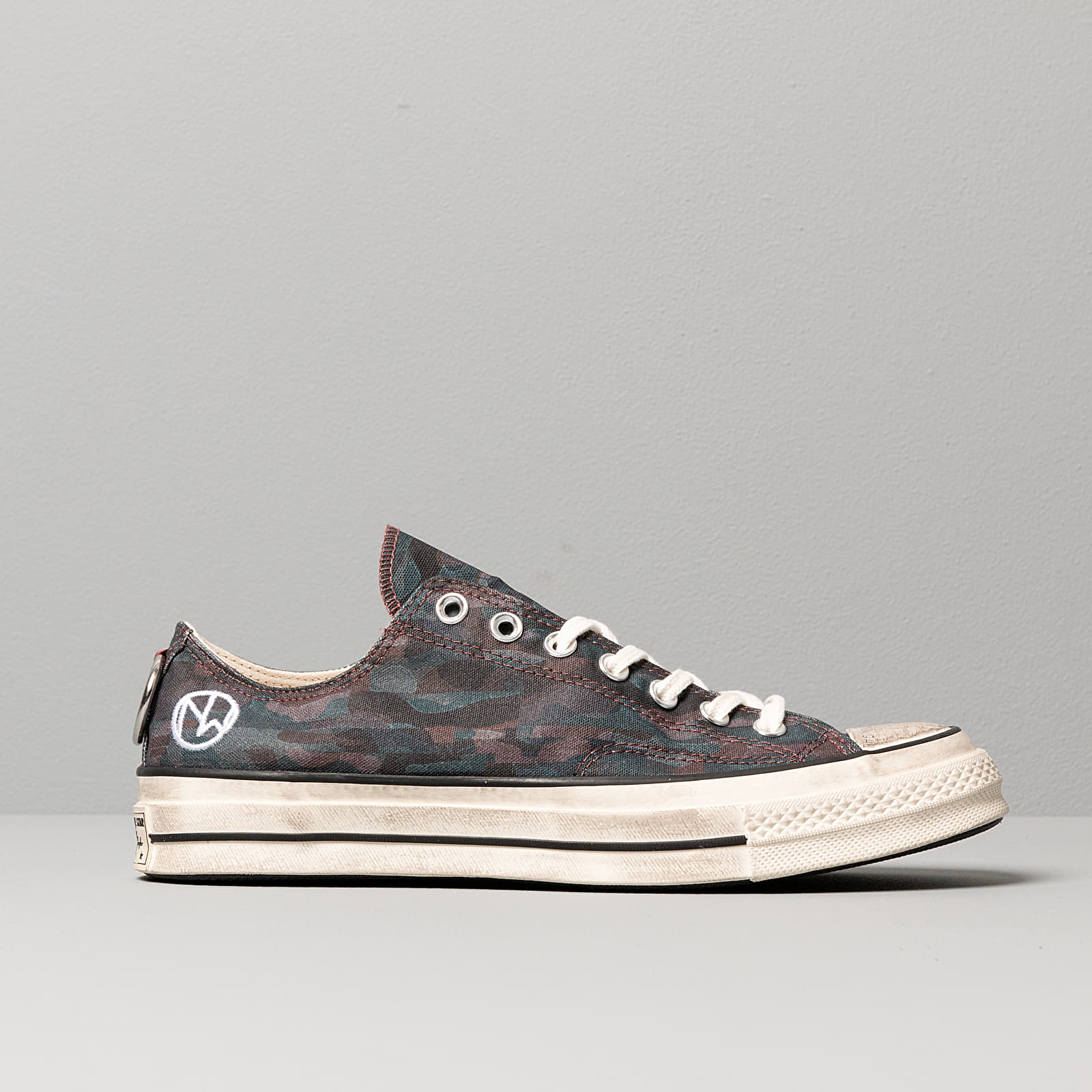 Chuck 7 ox x undercover top