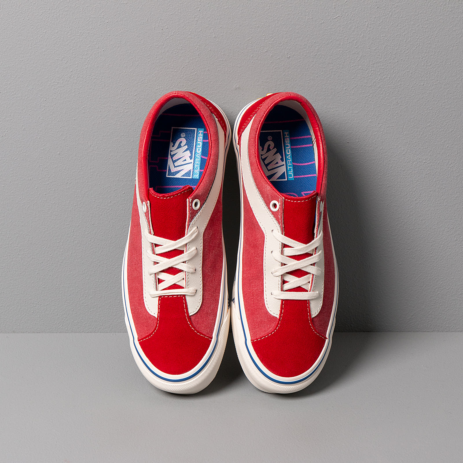 Bold ni vans red deals