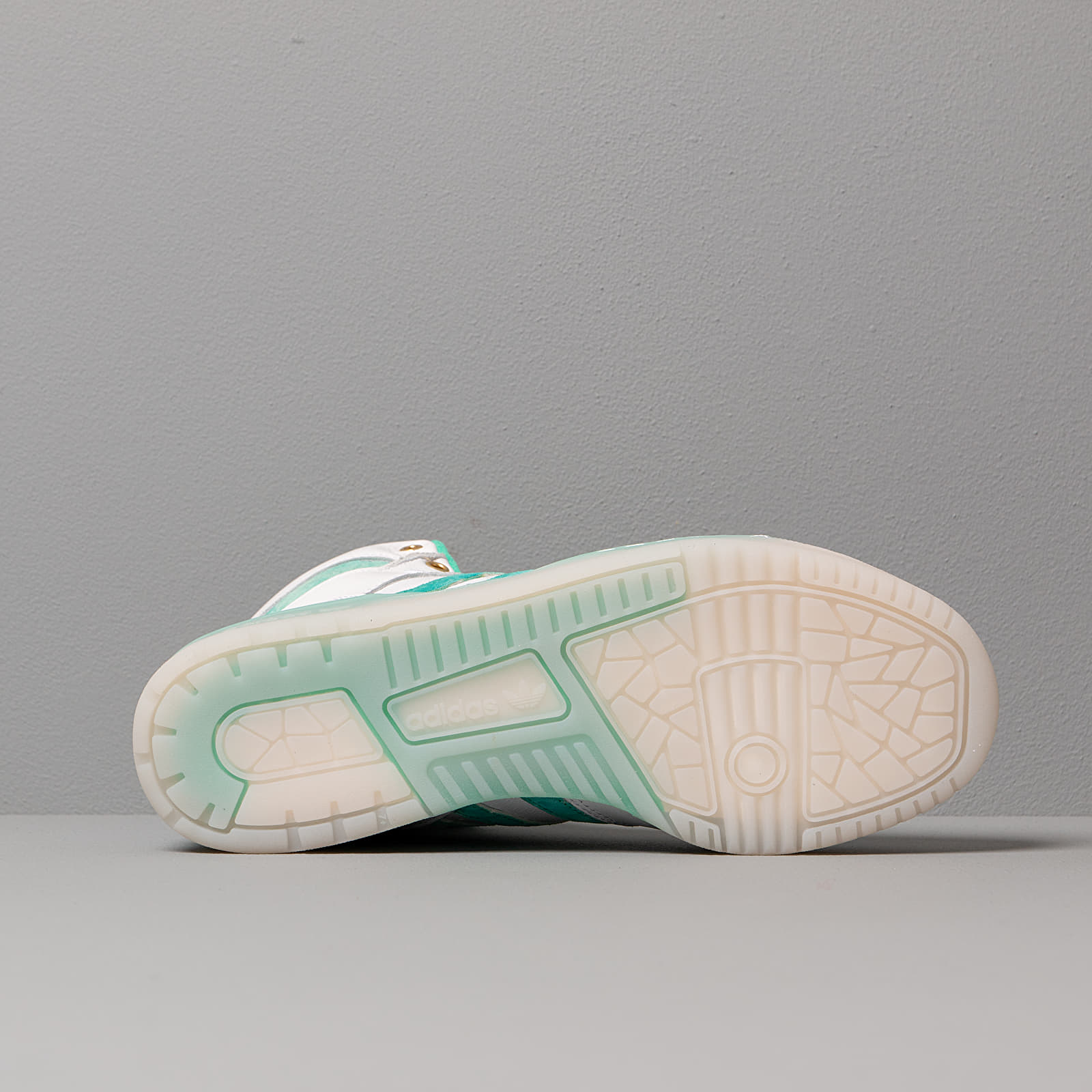 Vyriška avalynė adidas Rivalry Ftwr White/ Hi-Res Green S18/ Gold Foil