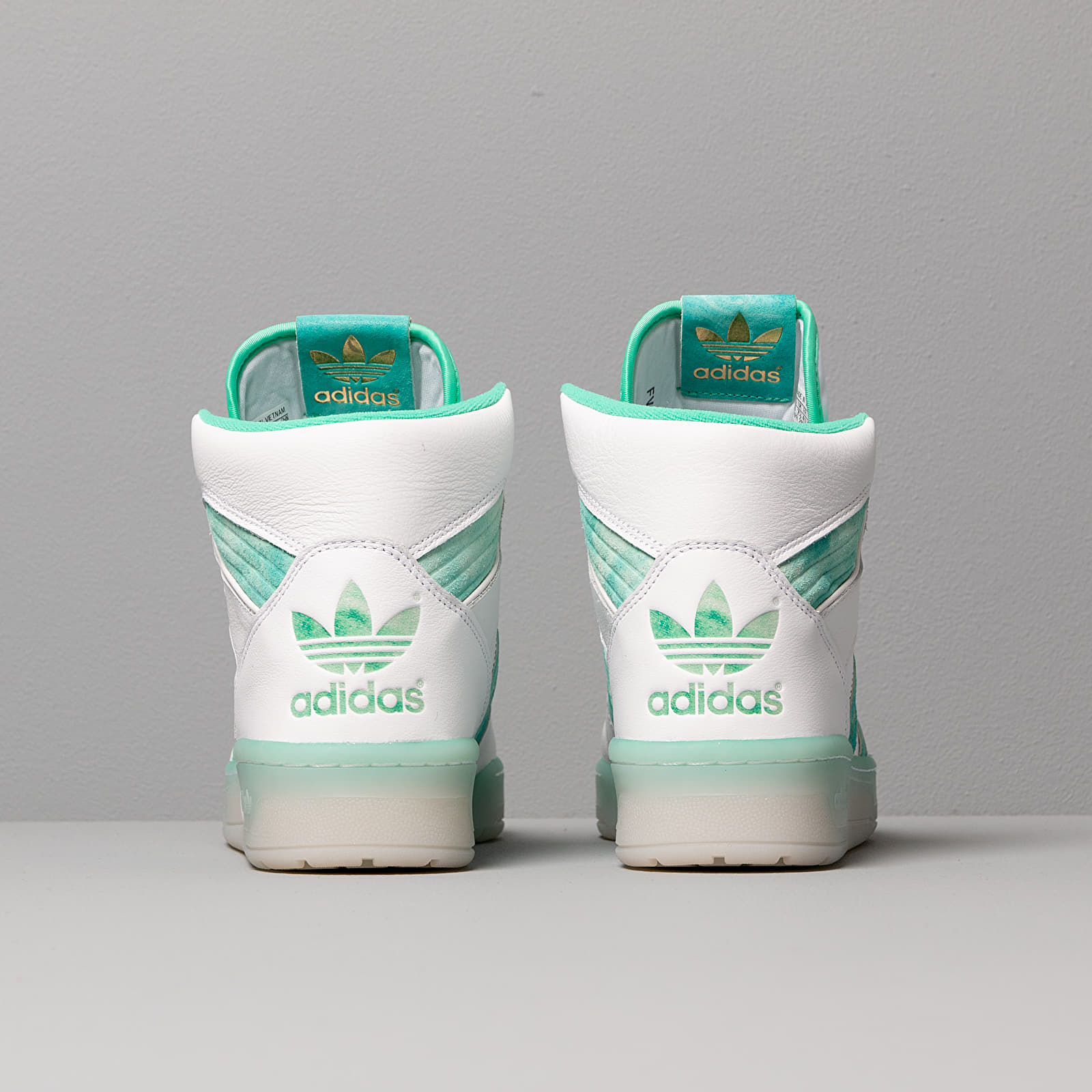 Vyriška avalynė adidas Rivalry Ftwr White/ Hi-Res Green S18/ Gold Foil