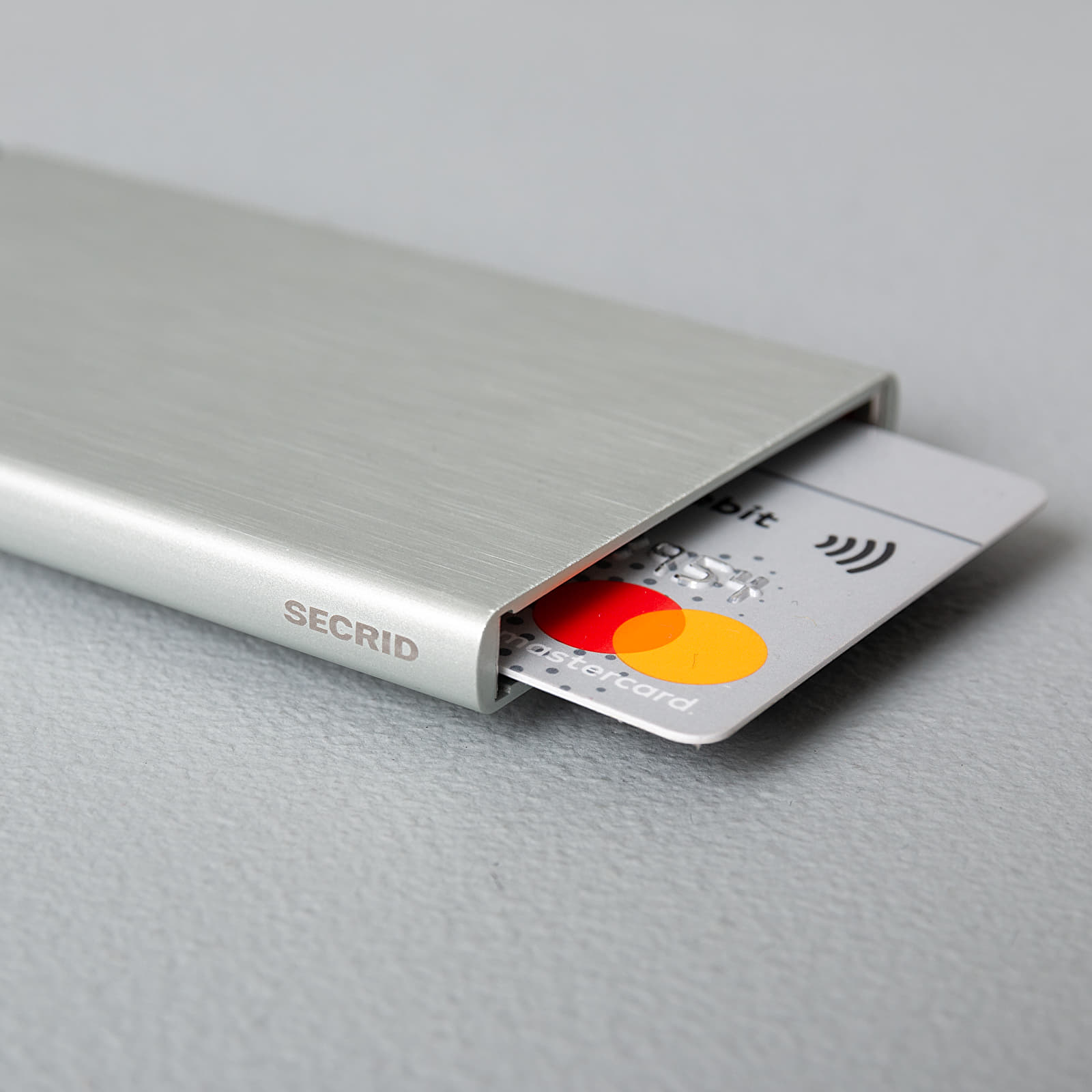 Peňaženky Secrid Cardprotector Brushed Silver